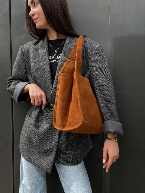 brown_cognac.webp