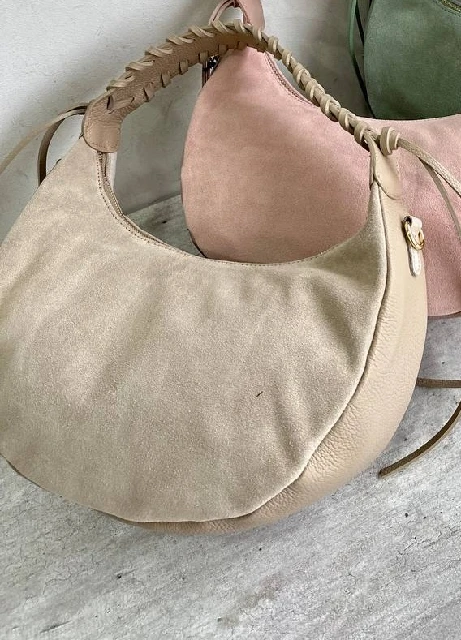 taupe.jpg