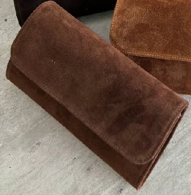 brown_cognac.webp