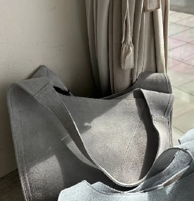 grey.jpg