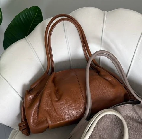 brown_cognac.webp