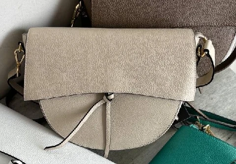 beige_.jpg