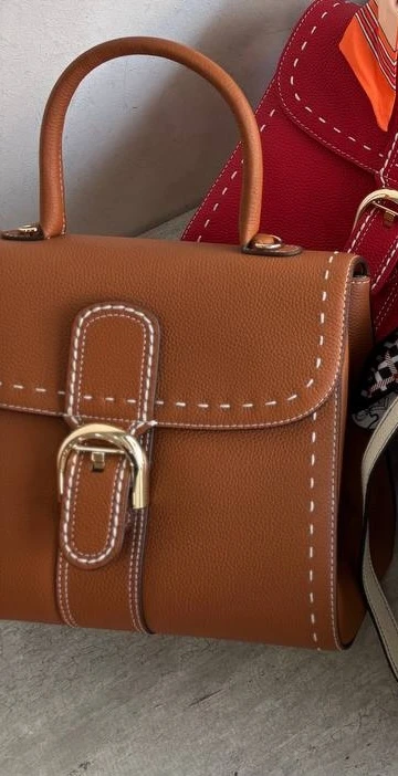 brown_cognac.webp