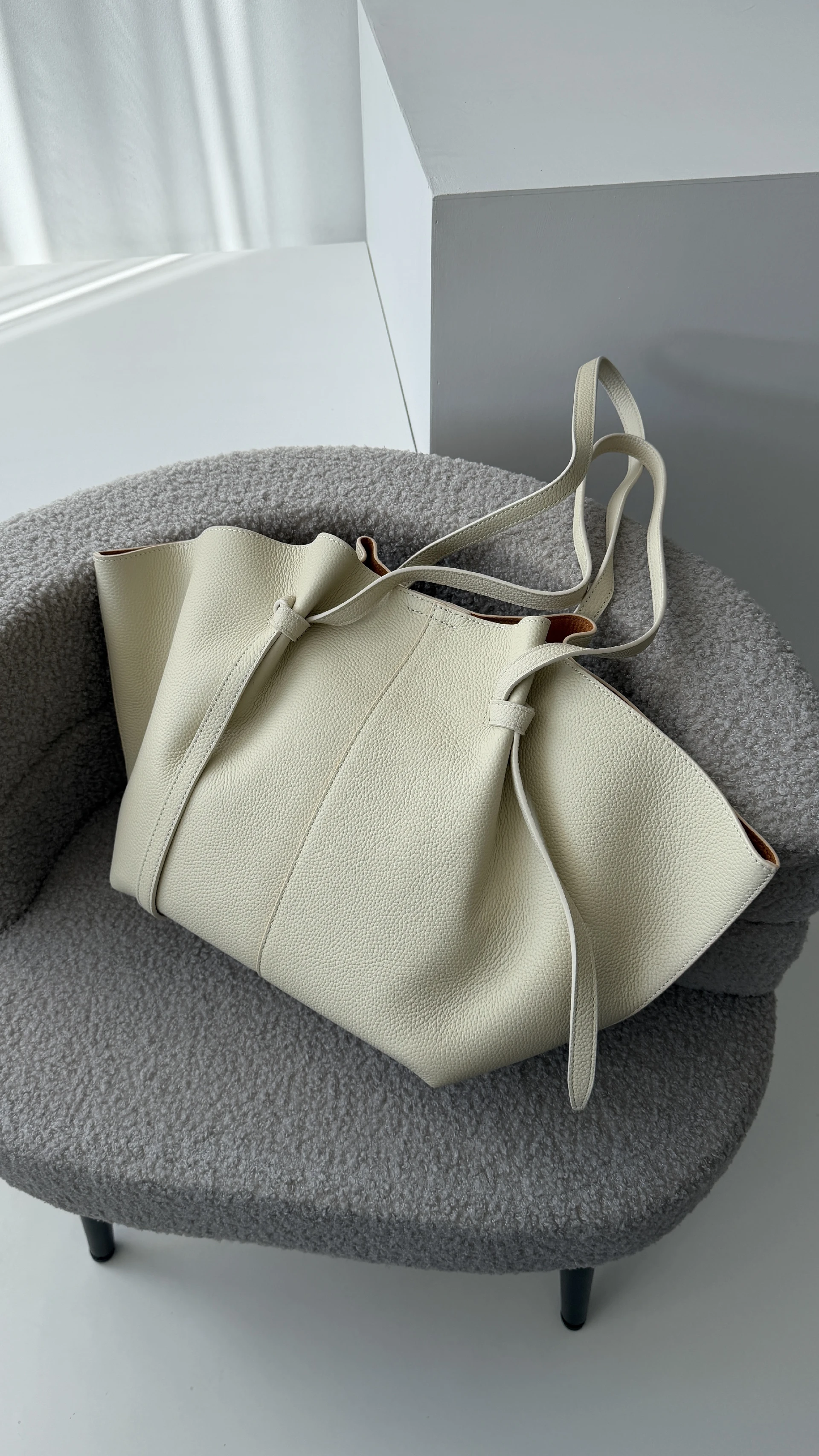 Ādas pleca soma 8010