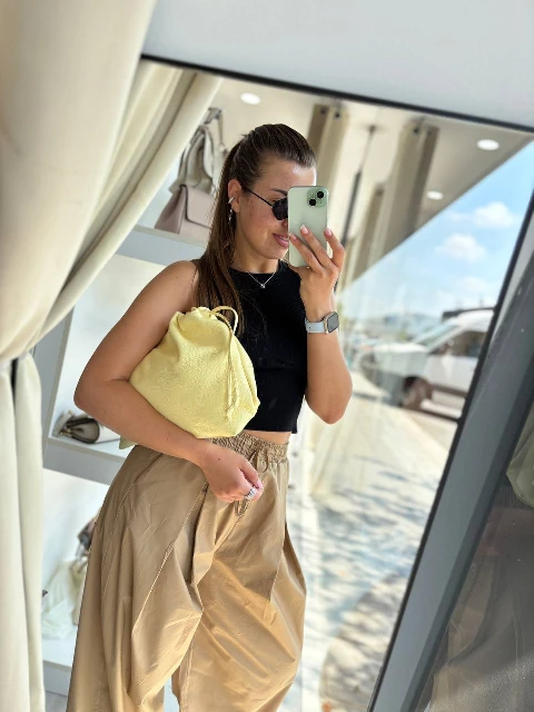 Leather shoulder bag 95690