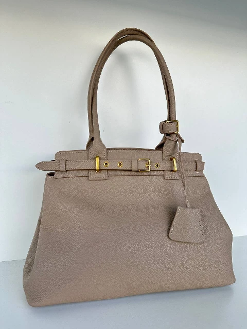 taupe.jpg