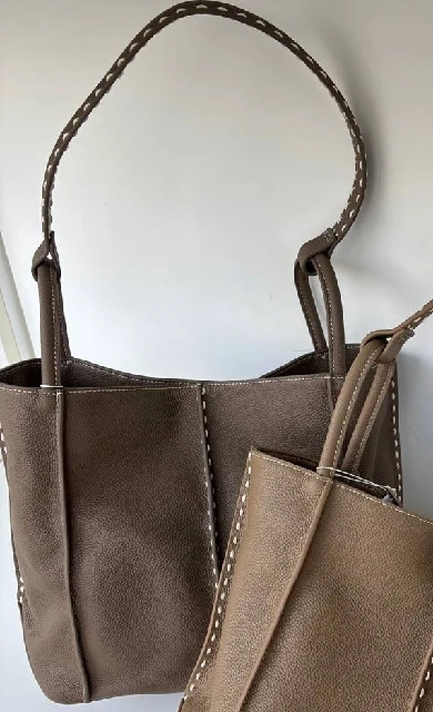 taupe.jpg