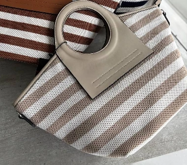 taupe.jpg