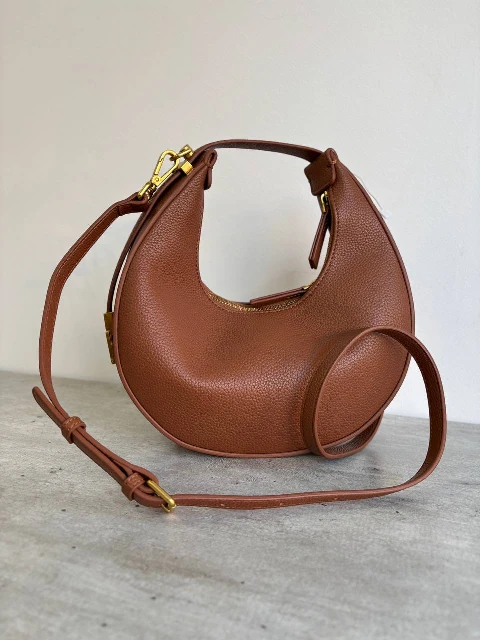 Ādas rokassoma 94918