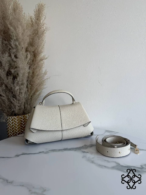 beige_.jpg