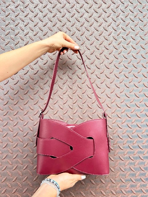 Leather shoulder bag 80208