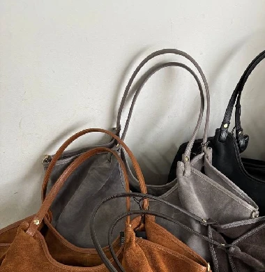 taupe.jpg