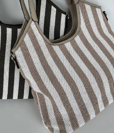 taupe.jpg