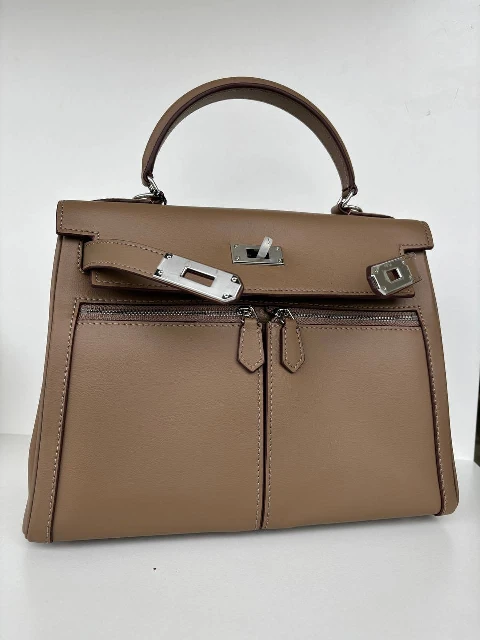 brown_cognac.webp