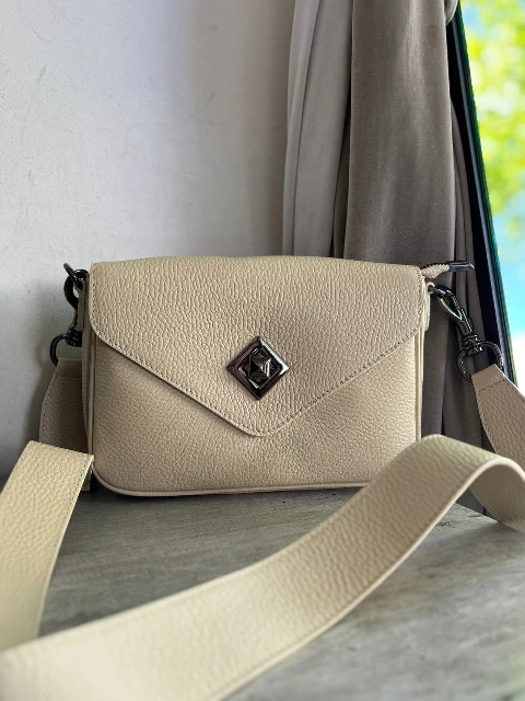 beige_.jpg