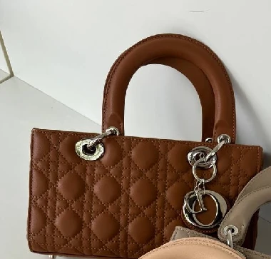 brown_cognac.webp