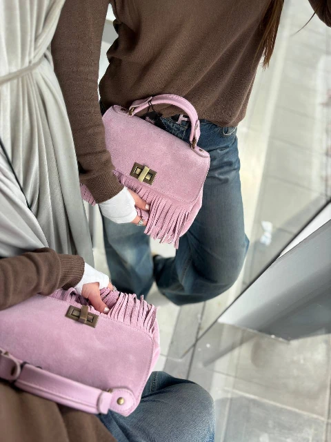 Zamšādas rokassoma 80141 bārkstis