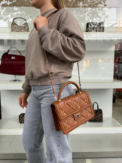brown_cognac.webp