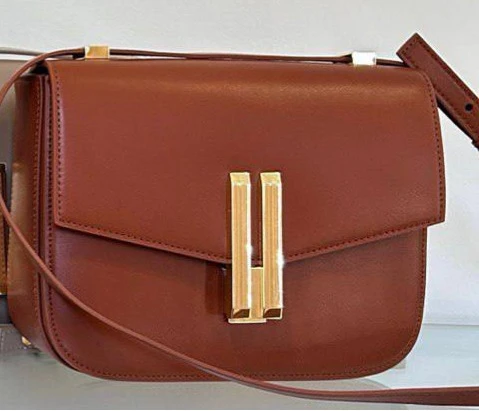 brown_cognac.webp