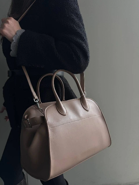taupe.jpg