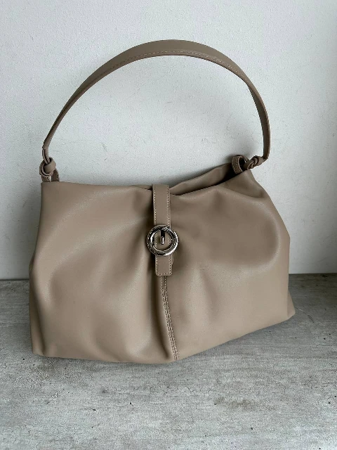 taupe.jpg