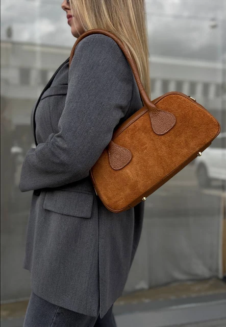 brown_cognac.webp
