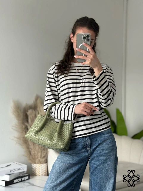 Leather handbag 80539