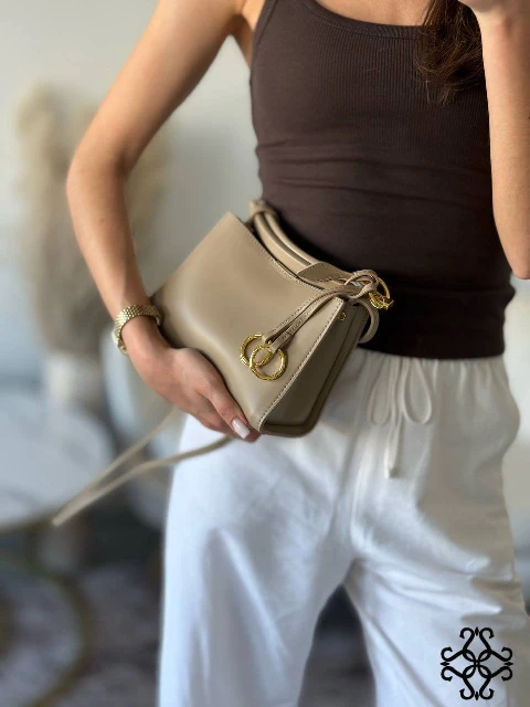 Leather crossbody bag 80569