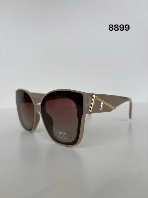 Saulesbrilles 8899