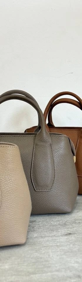 taupe.jpg