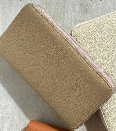 taupe.jpg