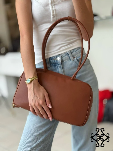 Leather shoulder bag 8098