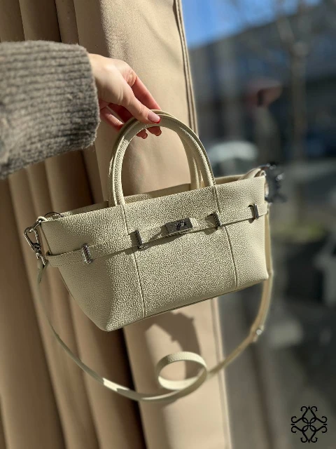 Ādas rokassoma 80397