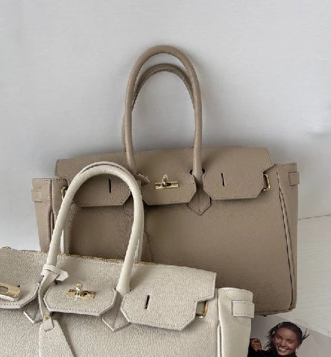 taupe.jpg
